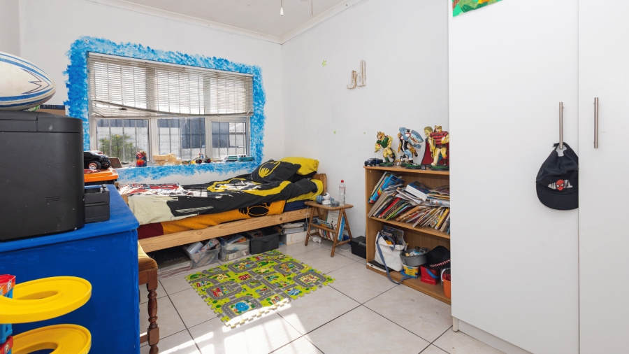 3 Bedroom Property for Sale in Peerless Park North Western Cape